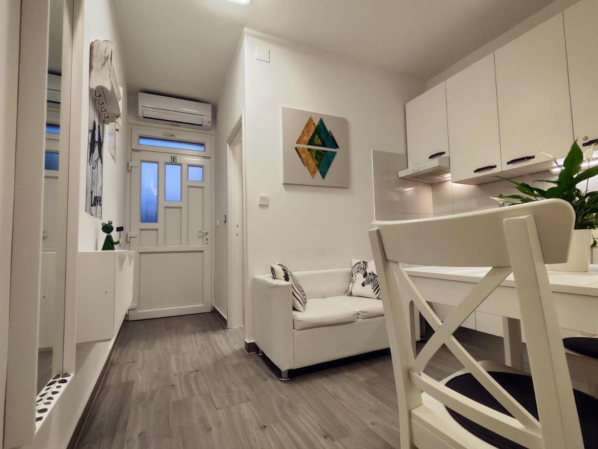 Sea & Sun Apartments Tucepi Tučepi Quarto foto
