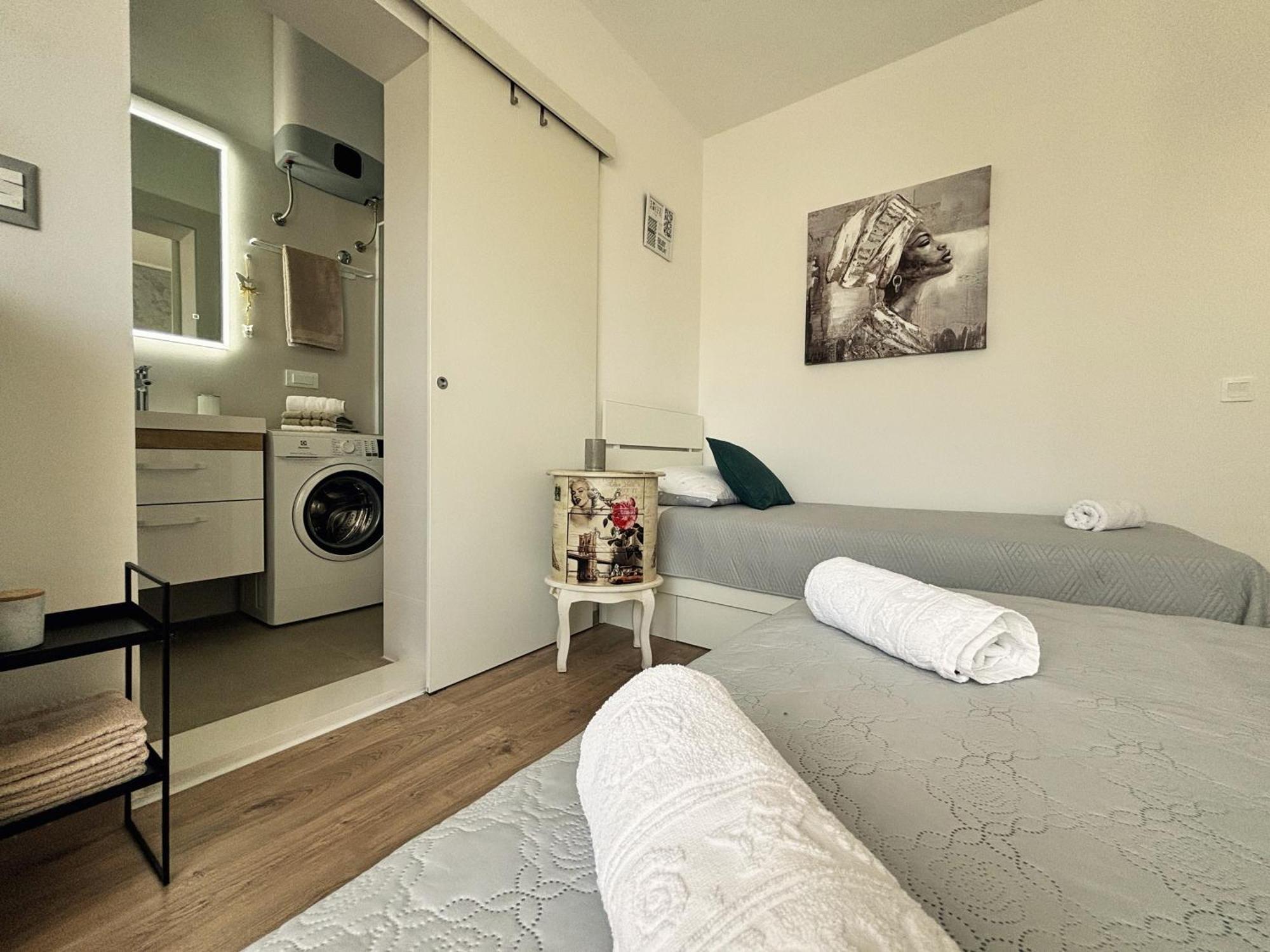 Sea & Sun Apartments Tucepi Tučepi Quarto foto